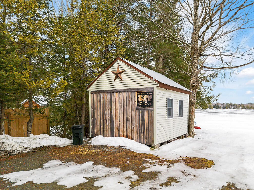 18 Beech Ridge Drive Abbot ME 04406