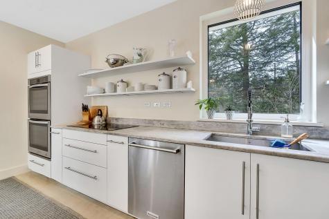 370 W Main Street Yarmouth ME 04096