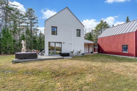 370 W Main Street Yarmouth ME 04096