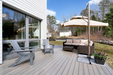 370 W Main Street Yarmouth ME 04096