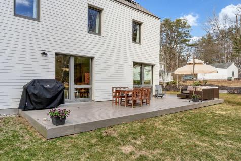 370 W Main Street Yarmouth ME 04096