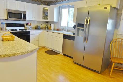 10 Charles Street Hampden ME 04444