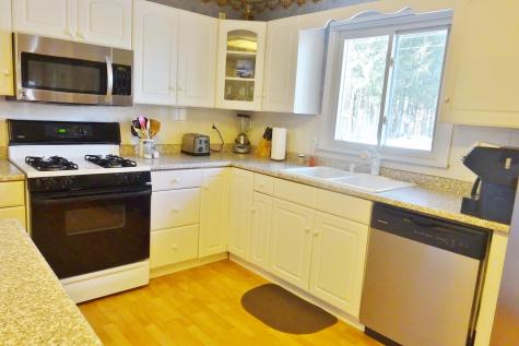 10 Charles Street Hampden ME 04444