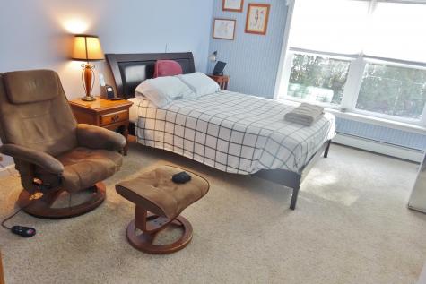 10 Charles Street Hampden ME 04444