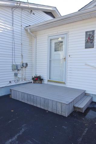 10 Charles Street Hampden ME 04444