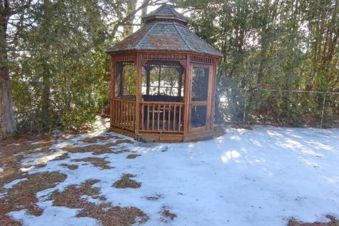 10 Charles Street Hampden ME 04444