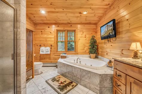 26 Douglass Road Newry ME 04261