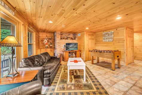 26 Douglass Road Newry ME 04261