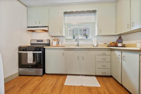 9 South Street Topsham ME 04086