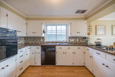 51 Grandview Avenue Auburn ME 04210