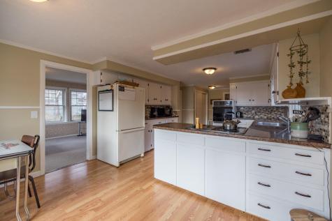 51 Grandview Avenue Auburn ME 04210