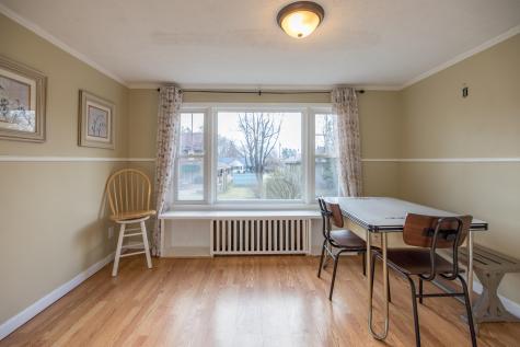 51 Grandview Avenue Auburn ME 04210