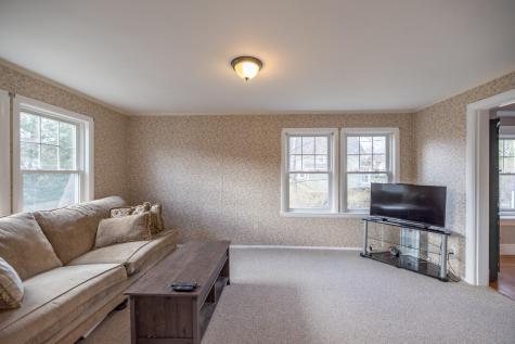 51 Grandview Avenue Auburn ME 04210