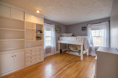 51 Grandview Avenue Auburn ME 04210
