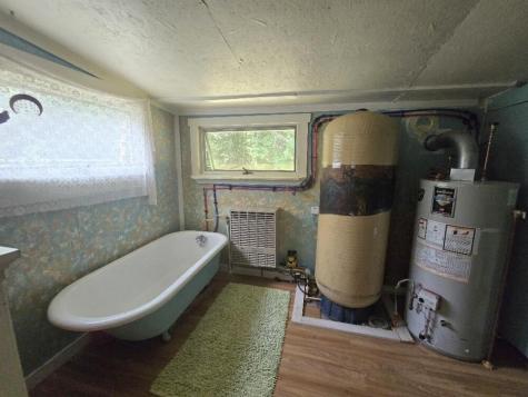 164 Clearwater Road New Sharon ME 04955