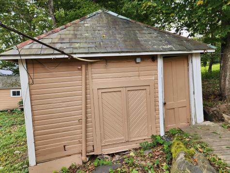 42 Greenville Road Monson ME 04464