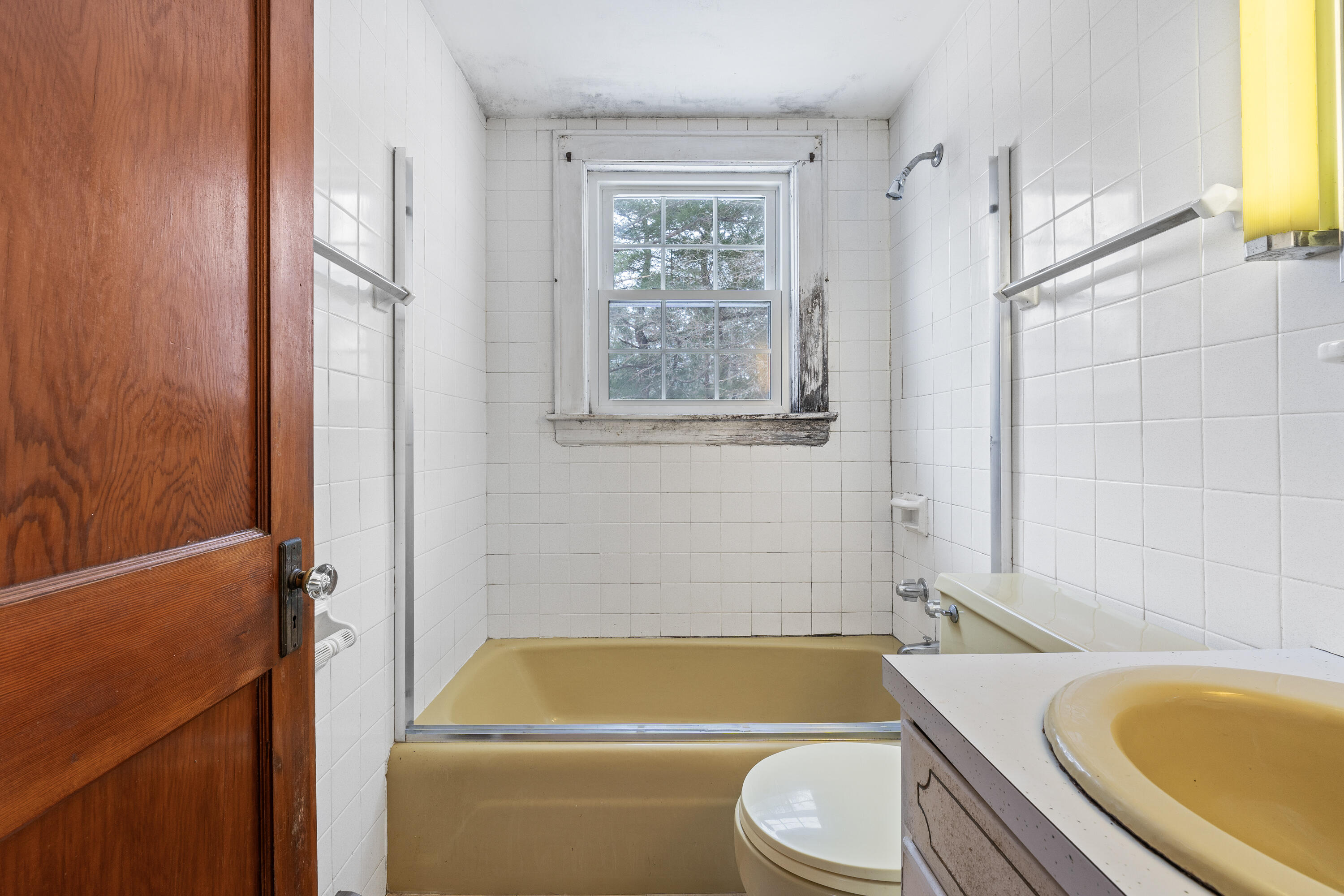 52 Tilton Avenue Kittery ME 03904