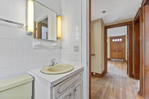 52 Tilton Avenue Kittery ME 03904