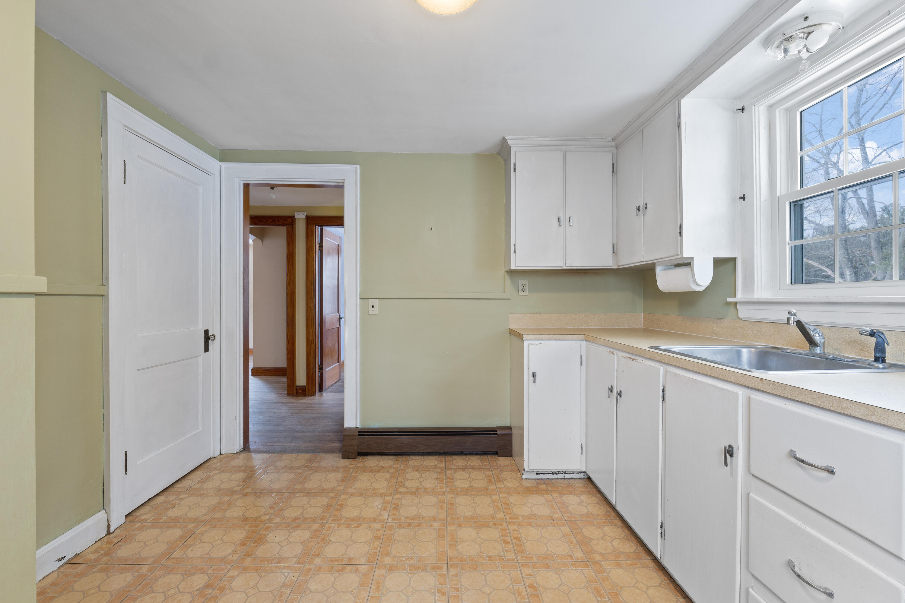52 Tilton Avenue Kittery ME 03904