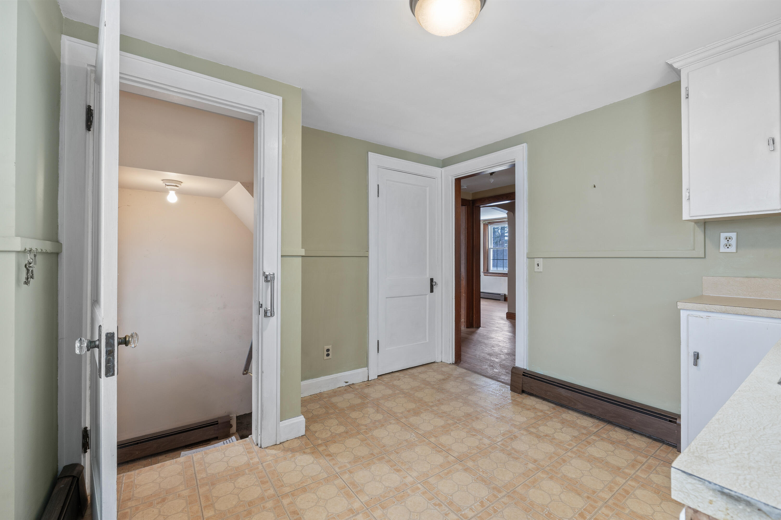 52 Tilton Avenue Kittery ME 03904