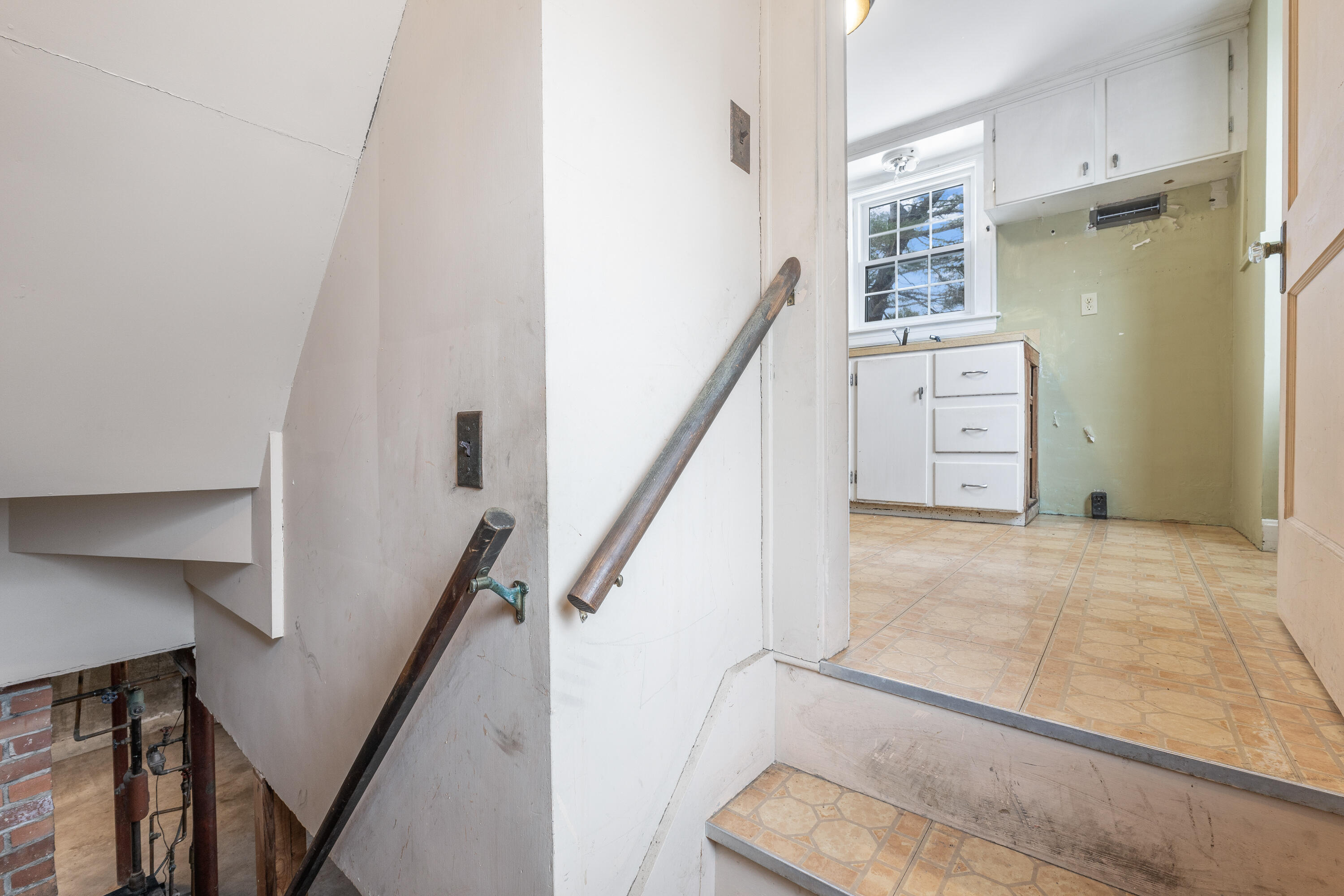 52 Tilton Avenue Kittery ME 03904