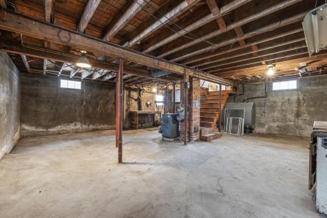 52 Tilton Avenue Kittery ME 03904