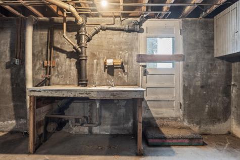 52 Tilton Avenue Kittery ME 03904