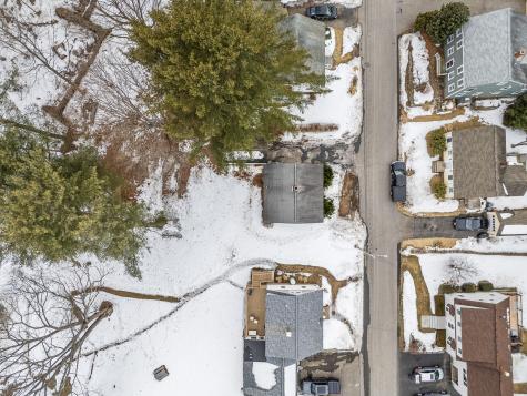 52 Tilton Avenue Kittery ME 03904