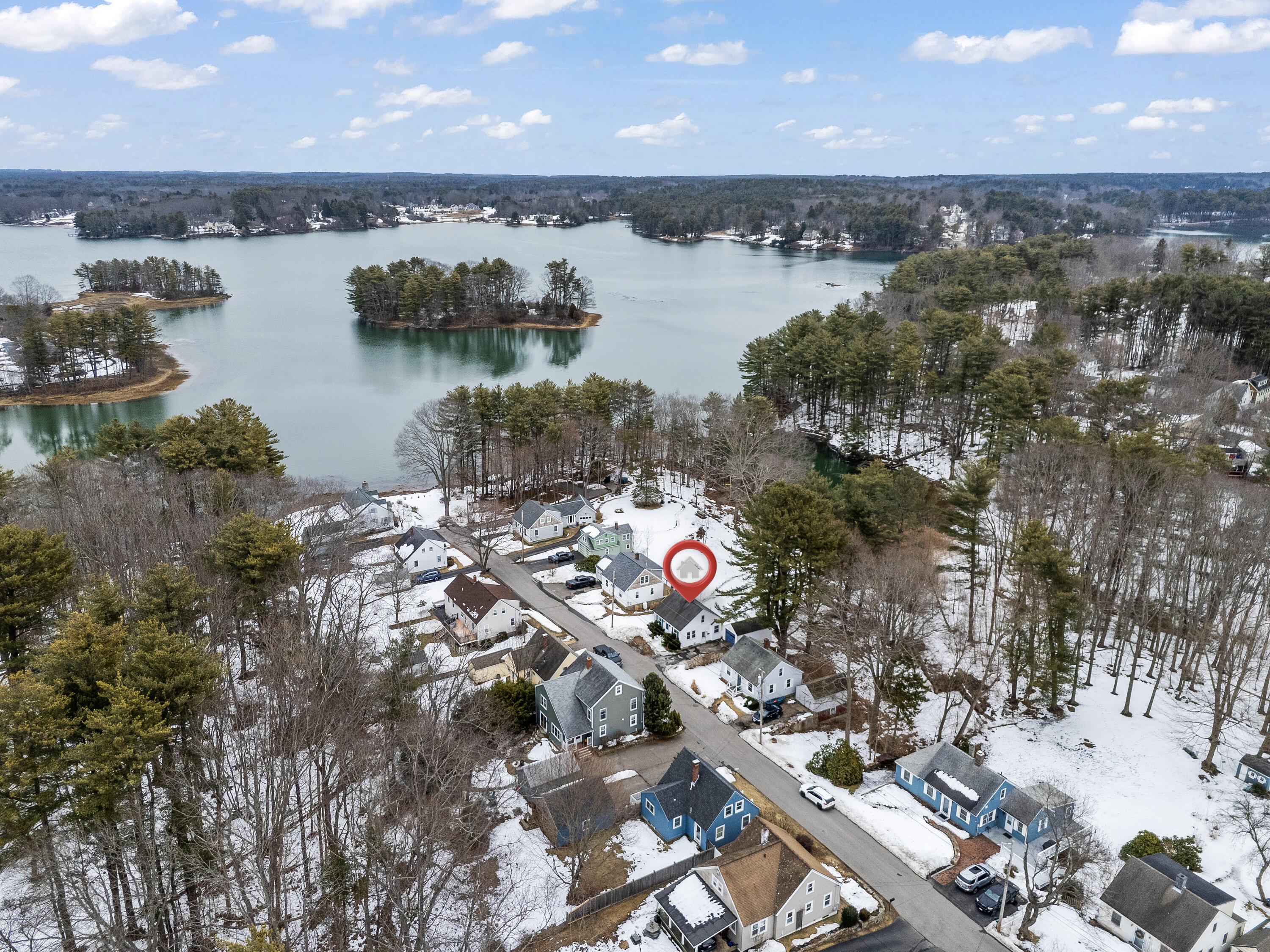 52 Tilton Avenue Kittery ME 03904