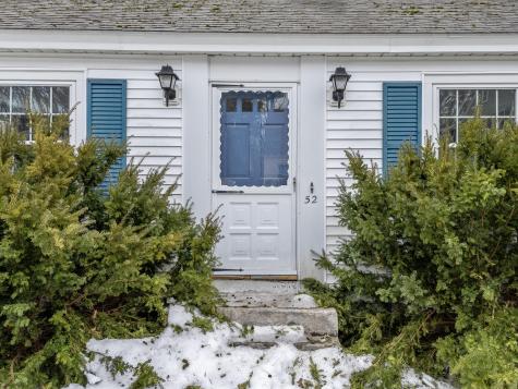 52 Tilton Avenue Kittery ME 03904