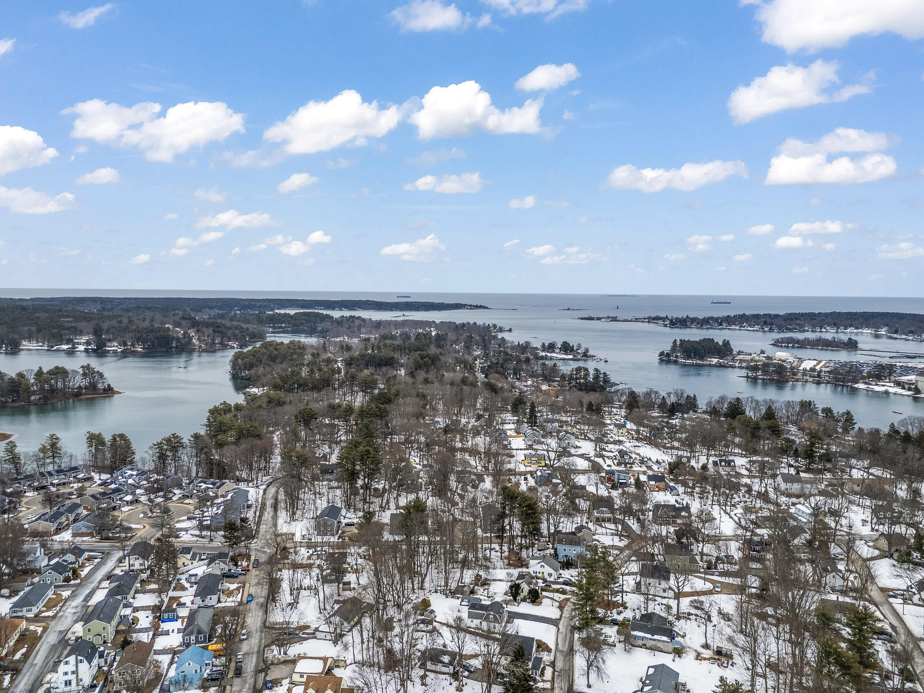 52 Tilton Avenue Kittery ME 03904