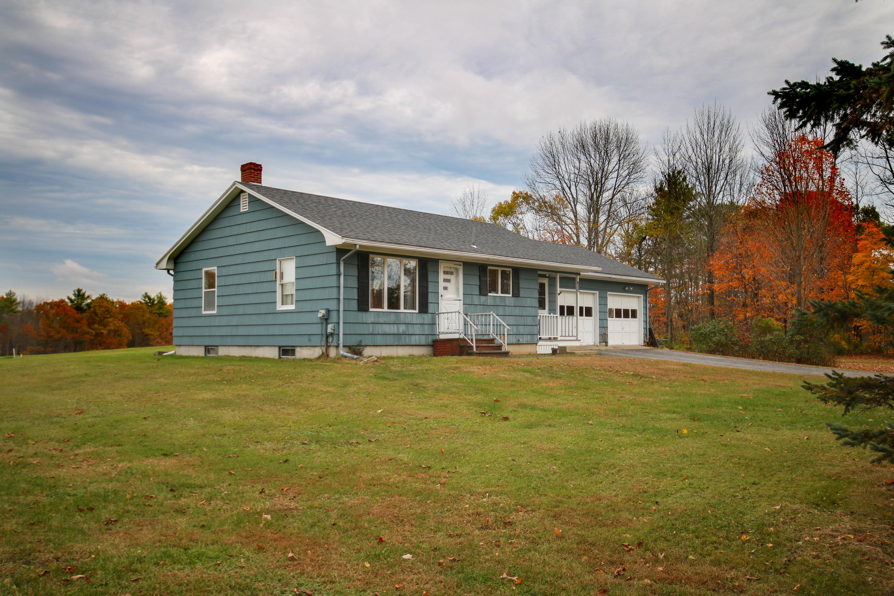 680 River Road Buxton, ME