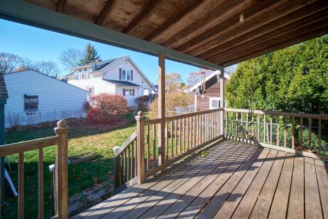 32 Amesbury Street Rockland ME 04841