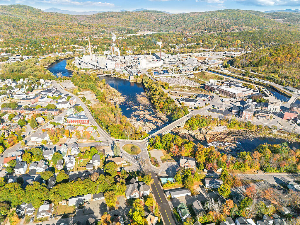 112 Washington Street Rumford ME 04276