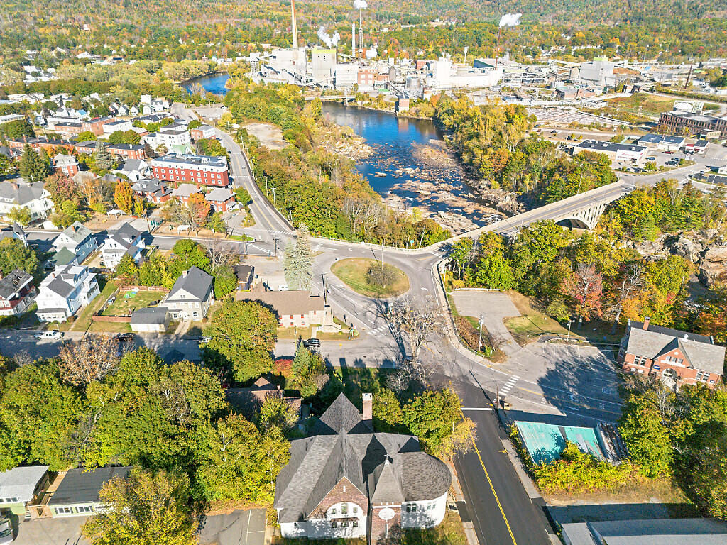 112 Washington Street Rumford ME 04276