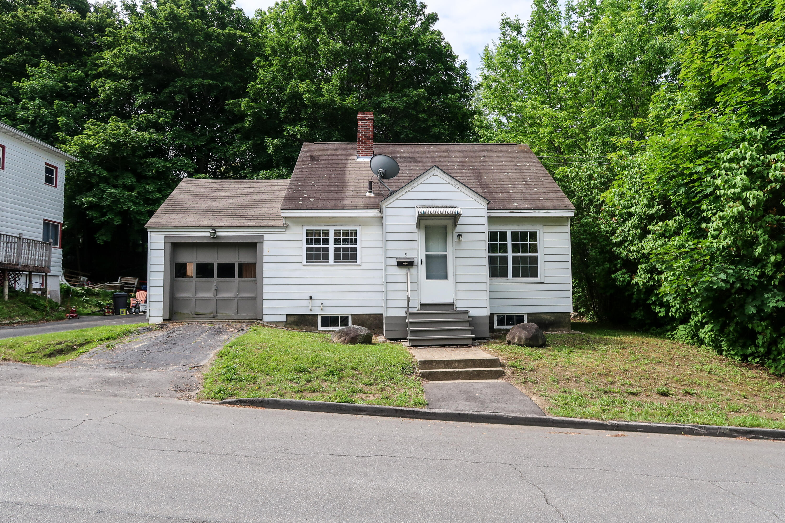 3 Gedney Street Augusta ME 04330