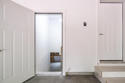 4 Lochview Drive Lewiston ME 04240