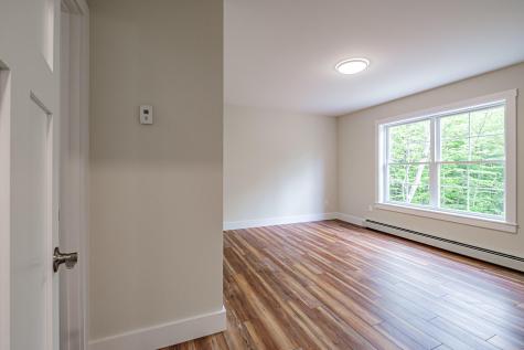 4 Lochview Drive Lewiston ME 04240