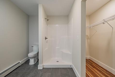 4 Lochview Drive Lewiston ME 04240