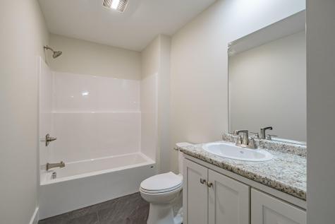 4 Lochview Drive Lewiston ME 04240