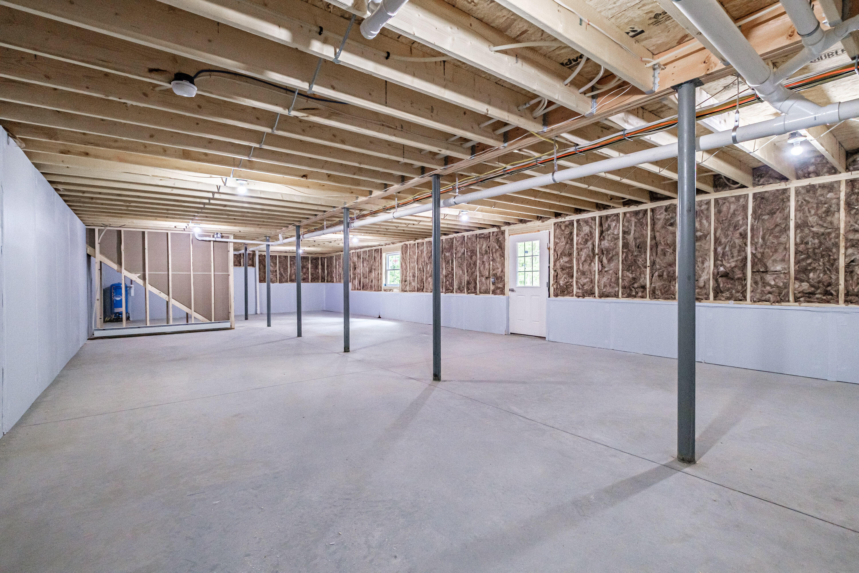 4 Lochview Drive Lewiston ME 04240