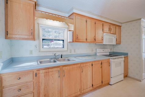 28 Olivia Avenue Oakland ME 04963