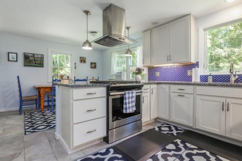 76 Ledgewood Drive Yarmouth ME 04096