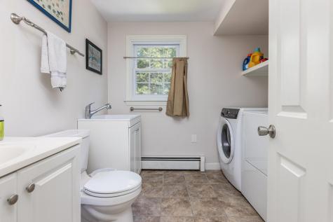 76 Ledgewood Drive Yarmouth ME 04096