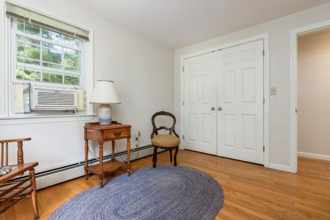 76 Ledgewood Drive Yarmouth ME 04096