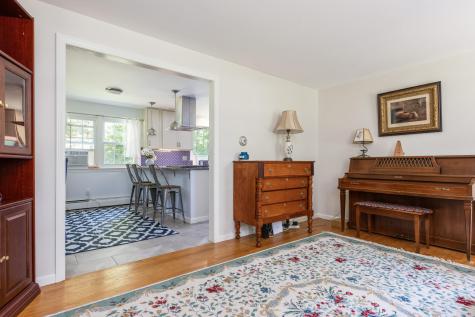 76 Ledgewood Drive Yarmouth ME 04096