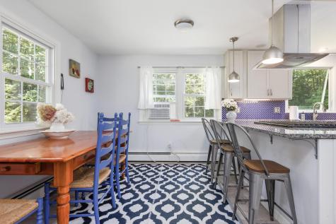 76 Ledgewood Drive Yarmouth ME 04096