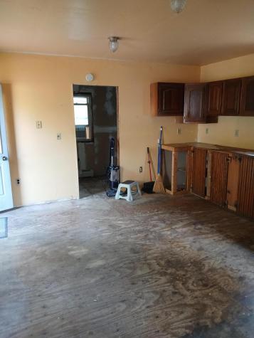 18 Lincoln Street Richmond ME 04357