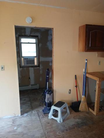 18 Lincoln Street Richmond ME 04357