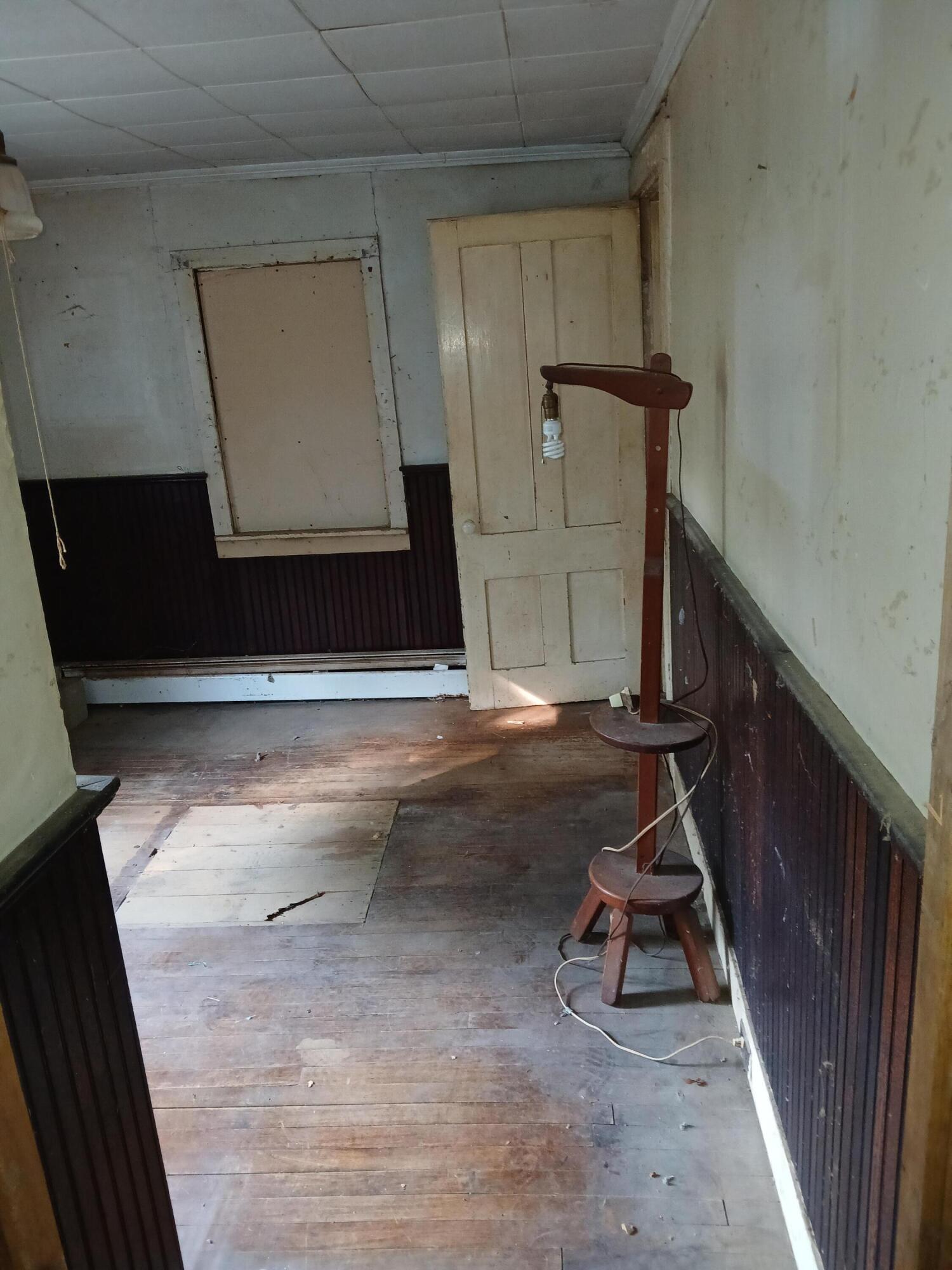 18 Lincoln Street Richmond ME 04357